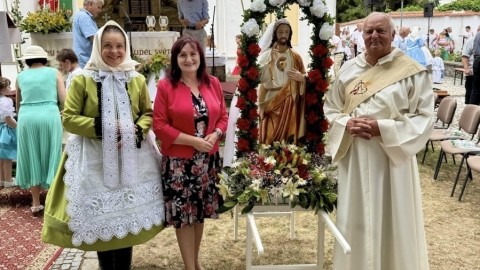 Průvodu ke cti Nejsvětějšího Srdce Ježíšova Průvodu ke cti Nejsvětějšího Srdce Ježíšova
